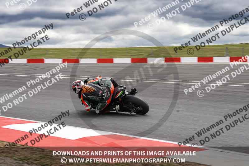 cadwell no limits trackday;cadwell park;cadwell park photographs;cadwell trackday photographs;enduro digital images;event digital images;eventdigitalimages;navarra;no limits trackdays;peter wileman photography;racing digital images;trackday digital images;trackday photos